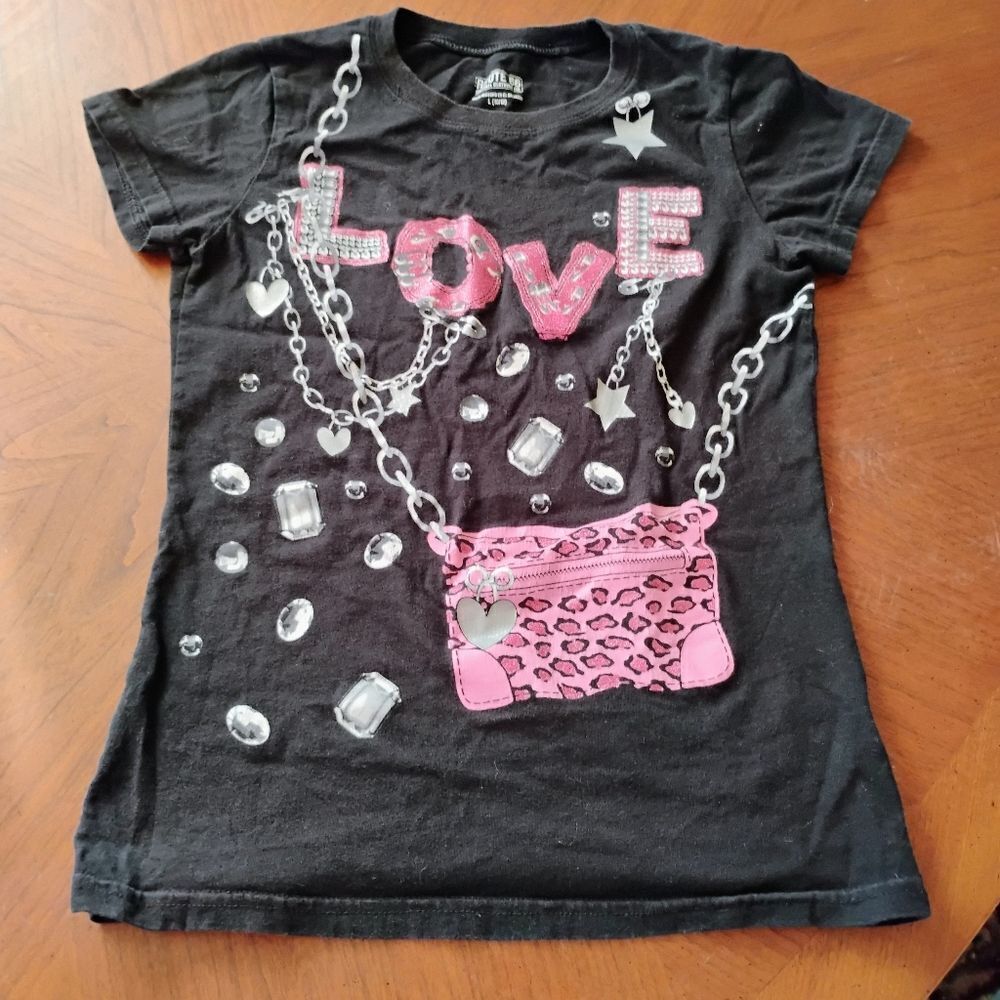 Kids Shirt with Love Design - Size: Large (10-12) 0963